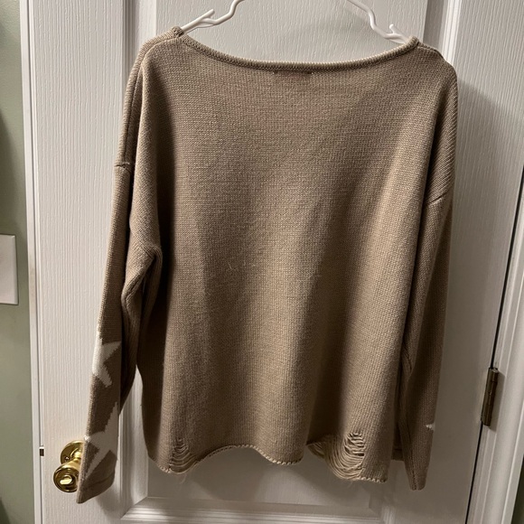 Pink Lily Tan Star Sweater - Picture 3 of 5